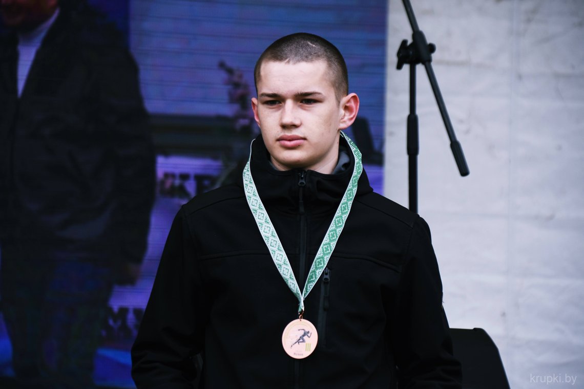 Костюкевич Максим, БРОНЗОВЫЙ призёр на дистанции 2 километра республиканских соревнований по легкоатлетическому кроссу