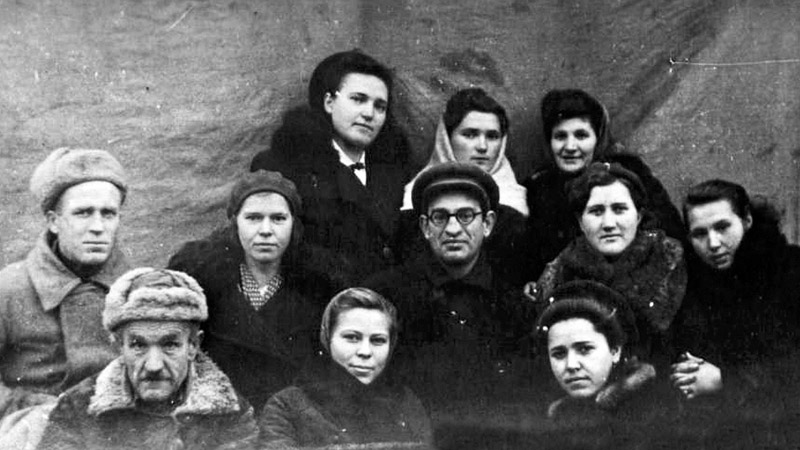 Настаўніцкі калектыў школы, 1947 г.