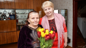8 марта свой 70-летний юбилей отметила ветеран труда Людмила Порфирьевна Разумная