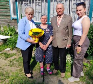 85-летний юбилей отметила Татьяна Демьяновна Комарова