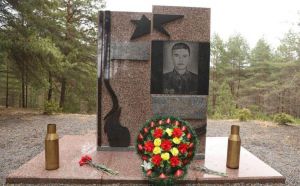 Мемориалы и воинские захоронения хранят память о погибших защитниках Родины – обязанность потомков их благоустраивать