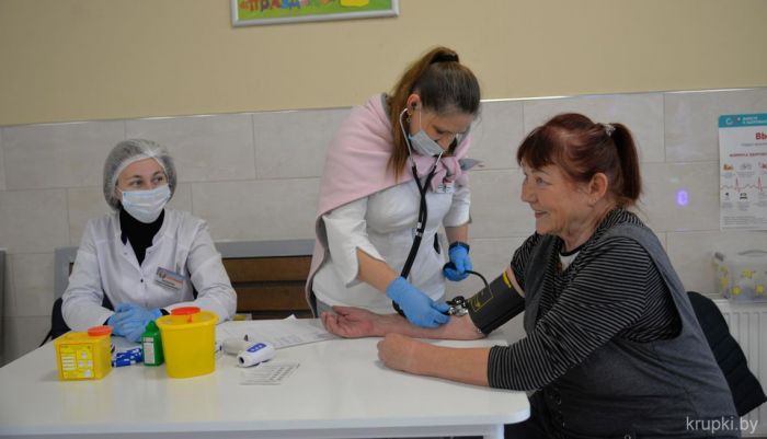 Крупские медики провели акцию «Островок здоровья» в торговом центре «К-сити»