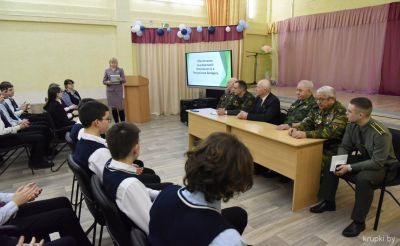 Активисты районной организации ОО «Белорусский союз офицеров» пообщались со старшеклассниками
