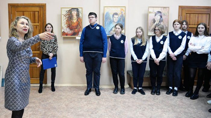 У Крупскай галерэі адкрылася сумесная выстава Барыса Аракчэева і яго дачкі