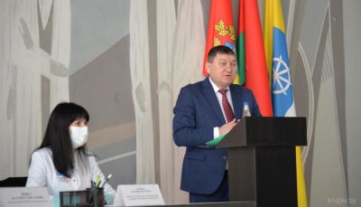 Председатель райисполкома обсудил конституционные новации с коллективом Крупской ЦРБ