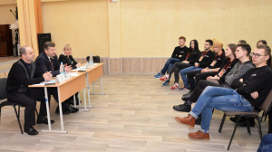 Участники «Звездного похода» встретились с представителями руководства Крупского района (фото)