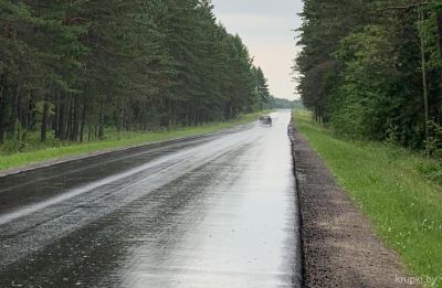 Дорога Р-62 Чашники-Бобр-Бобруйск, как в сторону Ухвалы, так и Новолукомля, начала меняться