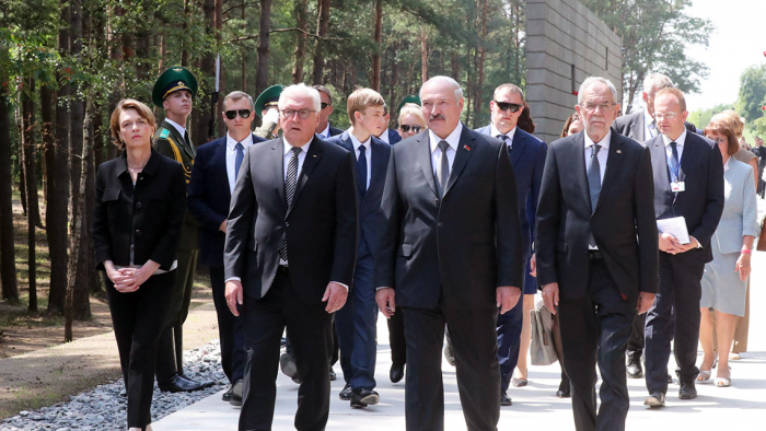 Тема недели: Лукашенко с президентами Германии и Австрии посетил мемориальный комплекс &quot;Тростенец&quot;