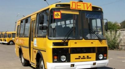 Сотрудники ОГАИ Крупского РОВД проверили техническое состояние школьных автобусов