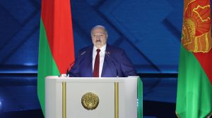 Лукашенко: &quot;Но я нигде и никогда не говорил и не скажу, что я пошлю на чужую территорию против какого-то народа&quot;