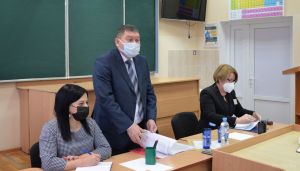 Председатель райисполкома встретился с педагогами Крупской районной гимназии