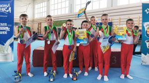Крупские гимнасты завоевали титул чемпиона в республиканских соревнованиях