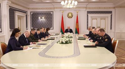 Александр Лукашенко: для ИП надо еще раз разъяснить, каким путем мы будем двигать их к цивилизованной торговле