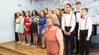 Крупская детская школа искусств провела выпускной концерт (фото, видео)