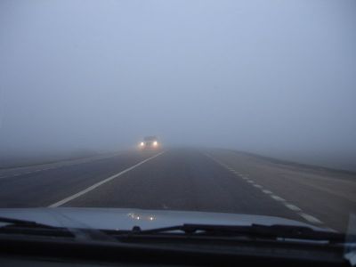Как безопасно ездить в тумане? Советы ГАИ