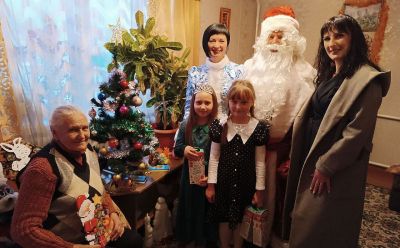 В хоровод новогодних добрых дел включились члены Белорусской партии «Белая Русь»