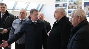 Александр Лукашенко на &quot;БЕЛДЖИ&quot;: мы сейчас уже созрели, чтобы делать по максимуму белорусский автомобиль