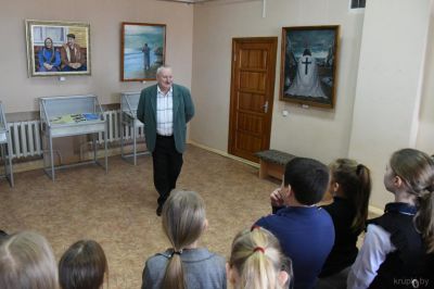 В Крупской галерее открылась выставка художника Сергея Варламова