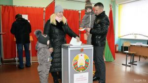Сделать свой выбор – именно с таким настроем на участок для голосования № 18 пришла семья Гайдук