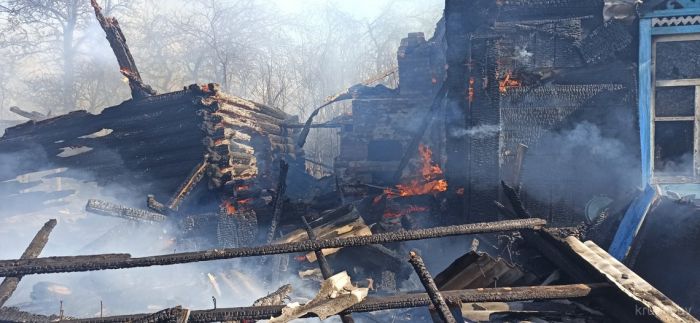 Из-за человеческой беспечности в деревне Запутки сгорело несколько строений