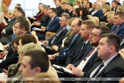 Крупчане приняли участие в семинаре с активом области по разъяснению изменений в проект Конституции (обновлено)