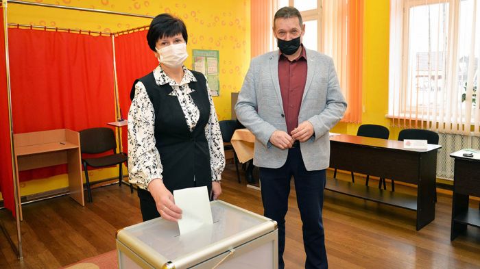 Побывали на участке для голосования № 20 в Крупской районной гимназии