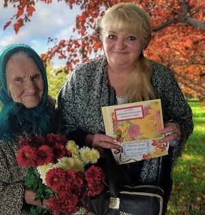 Анну Романовну Трус поздравили со 101-летием