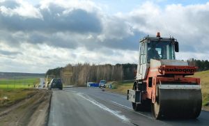 Ведется ремонт дороги между Докудово и Хотюхово