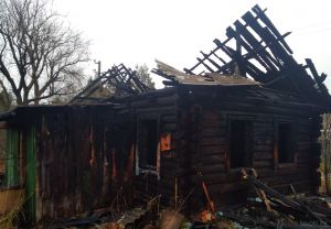 16 ноября в г.п. Бобр сгорел дом