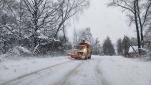 В районе ведется расчистка дорог от снега