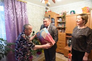 Председатель райисполкома поздравил бывшего главного агронома ОАО «Старосельское»
