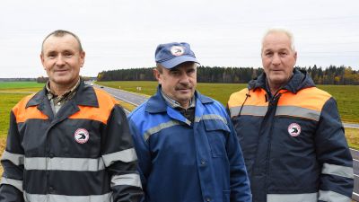 Нагрудные знаки отличия получили работники филиала КУП «Минскоблдорстрой»-«ДРСУ № 164»