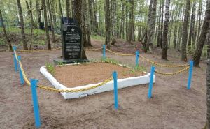 В Крупском районе продолжаются работы по благоустройству воинских захоронений