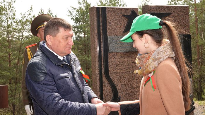 На мемориальном комплексе памяти Василия Чеботарева отметили молодежь за активную патриотическую работу