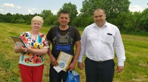 В Крупском районе поздравили передовиков зеленой жатвы из ОАО «Кленовичи»