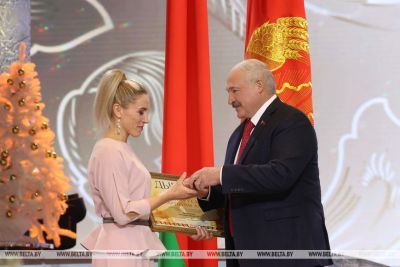 Александр Лукашенко вручил премии &quot;За духовное возрождение&quot;, деятелям культуры и искусства и &quot;Беларускі спартыўны Алімп&quot;