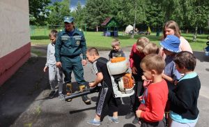 Спасатели провели квест-игру в детском лагере «Яновщина»