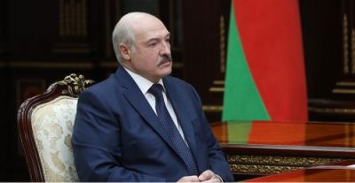 Лукашенко о кризисе из-за коронавируса: надо работать и спасаться от этого кризиса, как только можно
