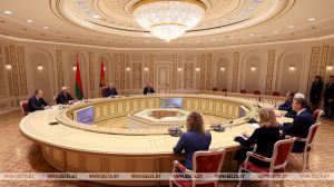 Лукашенко - губернатору Хабаровского края: сейчас момент, чтобы создавать кооперационные предприятия