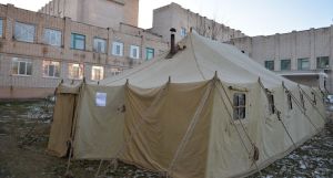 Около Крупской ЦРБ установили специальную палатку. Разъясняем зачем