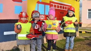 Игровая площадка безопасности появилась в Колосовском детском саду