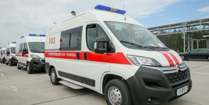 Больницам Минской области подарили более 80 автомобилей