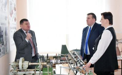 Председатель райисполкома видит будущее развитие Бобрской СШ по пути учебно-профессиональной подготовки