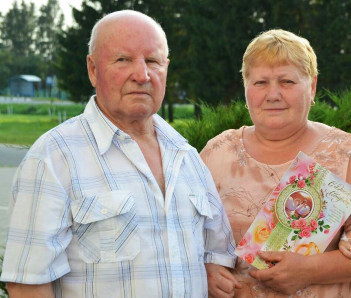 Жители агрогородка Ухвала Французёнок Тамара и Василий отметили 50-летие совместной жизни