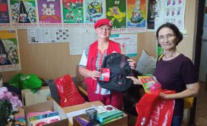 Более 50 крупских семей получили помощь к школе от Красного Креста