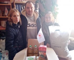 Красный Крест помогает украинцам, прибывшим в Крупский район