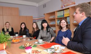 Руководство района встретилось с молодыми педагогами Крупщины