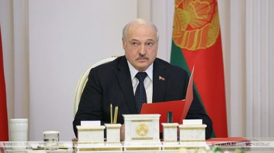 Александр Лукашенко руководителям на местах: выдержать мы можем только при высокой организации дела