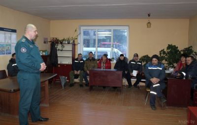Начальник Крупского РОЧС провел встречу в деревне Каменка
