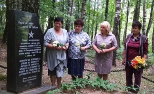 К памятникам на территории Игрушковского сельсовета возложены цветы